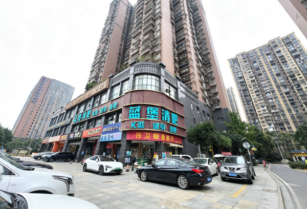 A10097【5000多户】小区入口处,独家水果店优价转让 A10097【5000多户】小区入口处,独家水果店优价转让